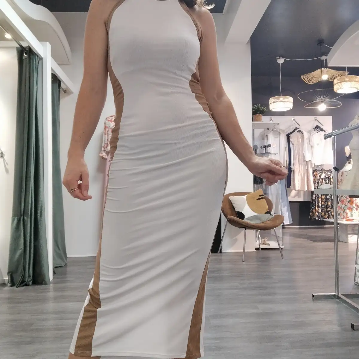 Robe écrue/bandes beiges