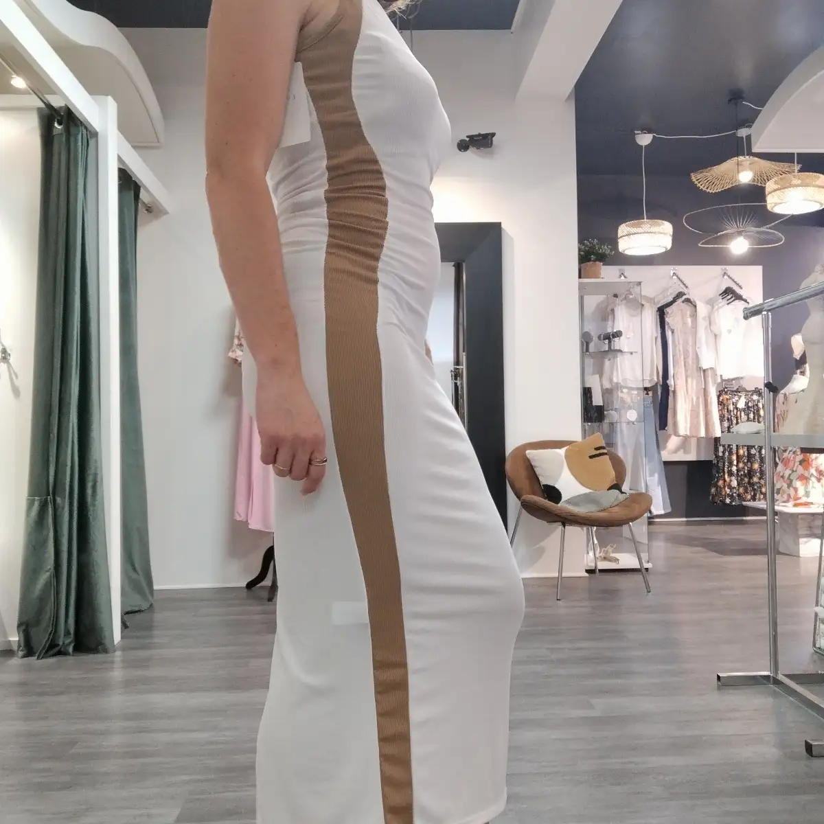 Robe écrue/bandes beiges